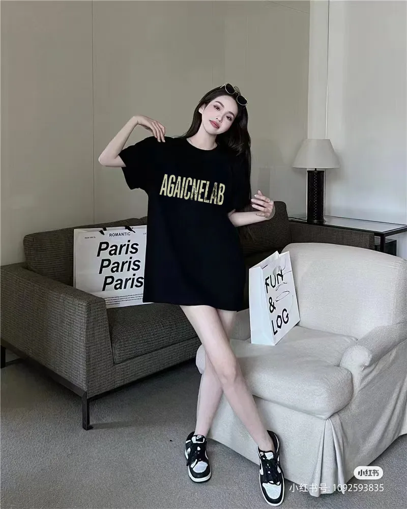 P80✨🔥 BALENCIAGA Paris lettering printed short-sleeved T-shirt. Custom-woven and dyed 300 grams of combed cotton heavyweight fabric. Zero color difference in threads. Perfect details. Different from the current currency version. Welcome to compare. Same Style for men and women. Must-sell in the picture above. Color: White Black Size: 1 2 3 4